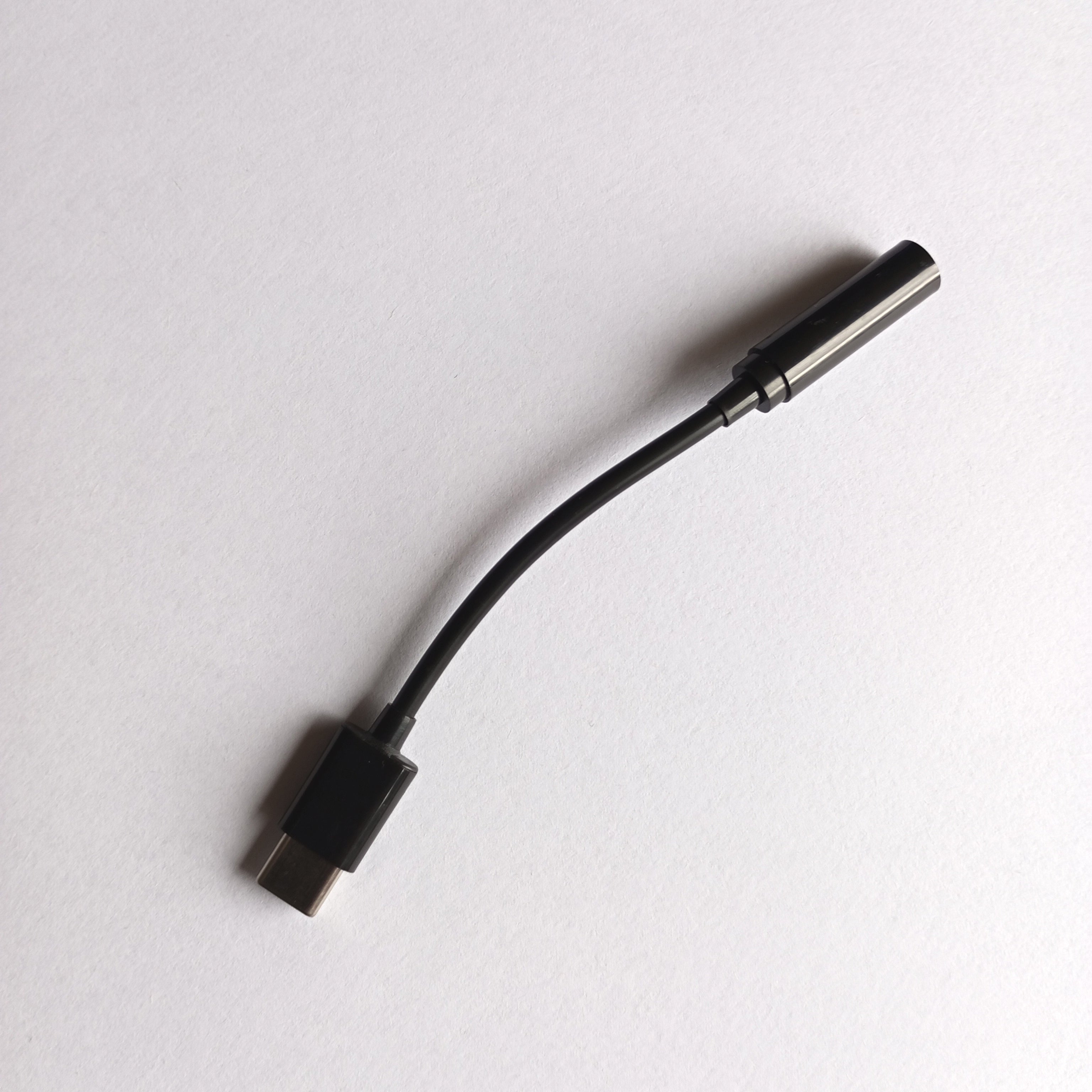 USB Type-C į 3.5 mm ausinių adapteris – Type-C (male) į 3.5 mm (female) garso kabelis, 1 vnt.