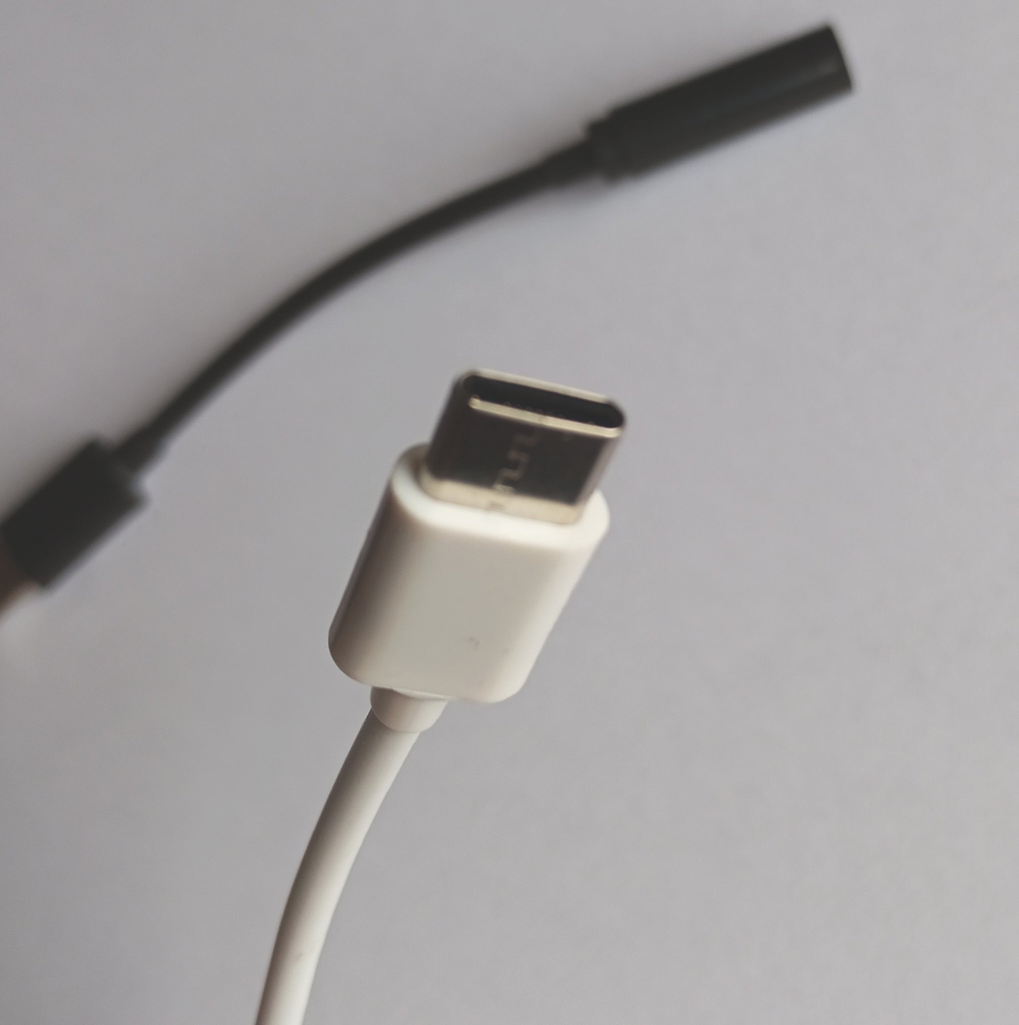 USB Type-C į 3.5 mm ausinių adapteris – Type-C (male) į 3.5 mm (female) garso kabelis, 1 vnt.