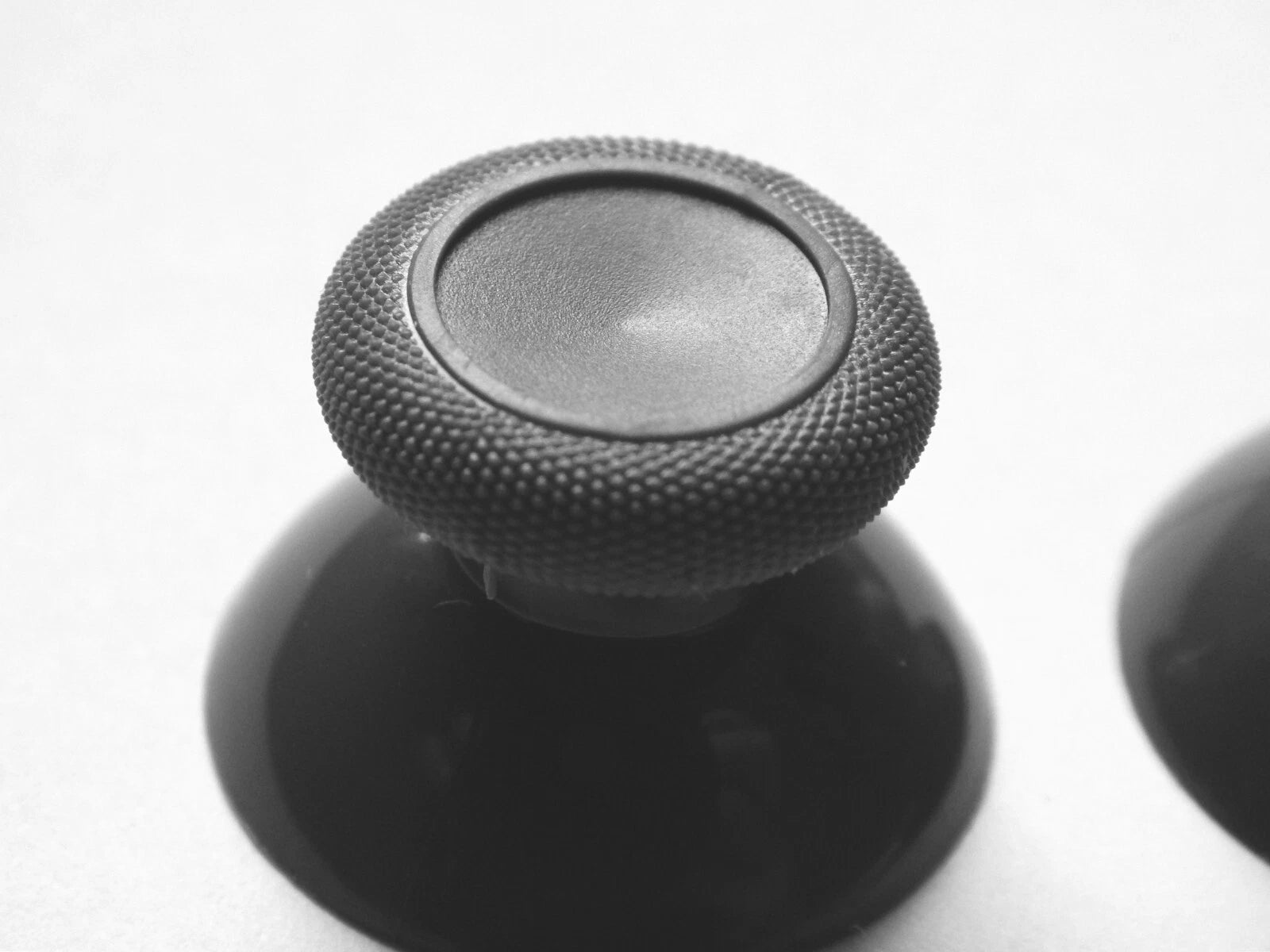 Xbox Series S / X analogai valdiklių svirtelės (thumbsticks) – pilkos, 2 vnt.