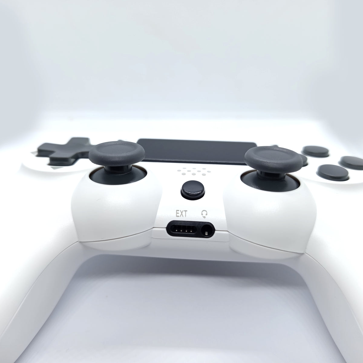 PS4 tipo bevielis bluetooth žaidimų pultelis su įkrovimo kabeliu