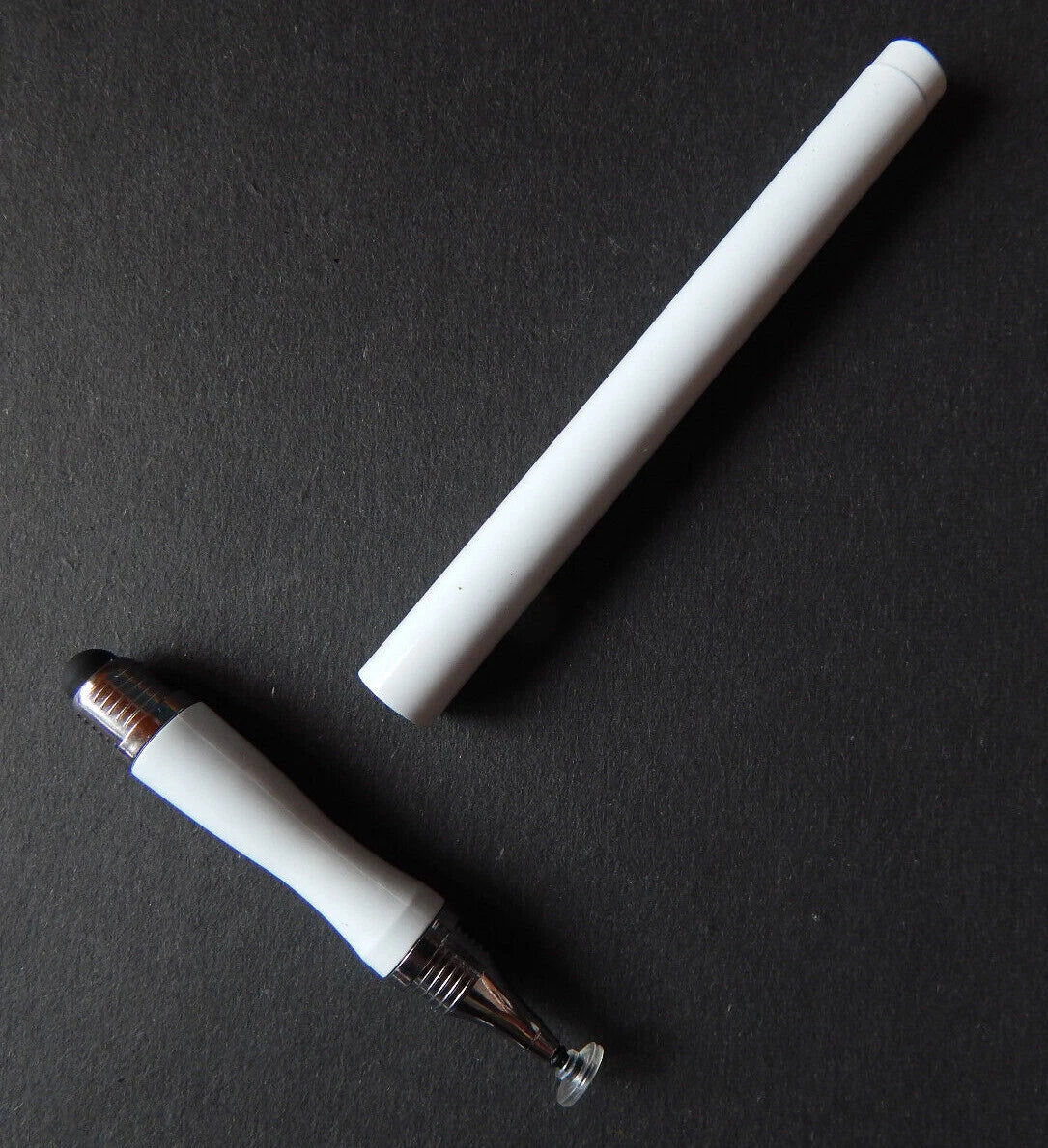 Universalus 2in1 jutiklinis rašiklis Stylus su diskiniu ir apvaliu antgaliu baltas