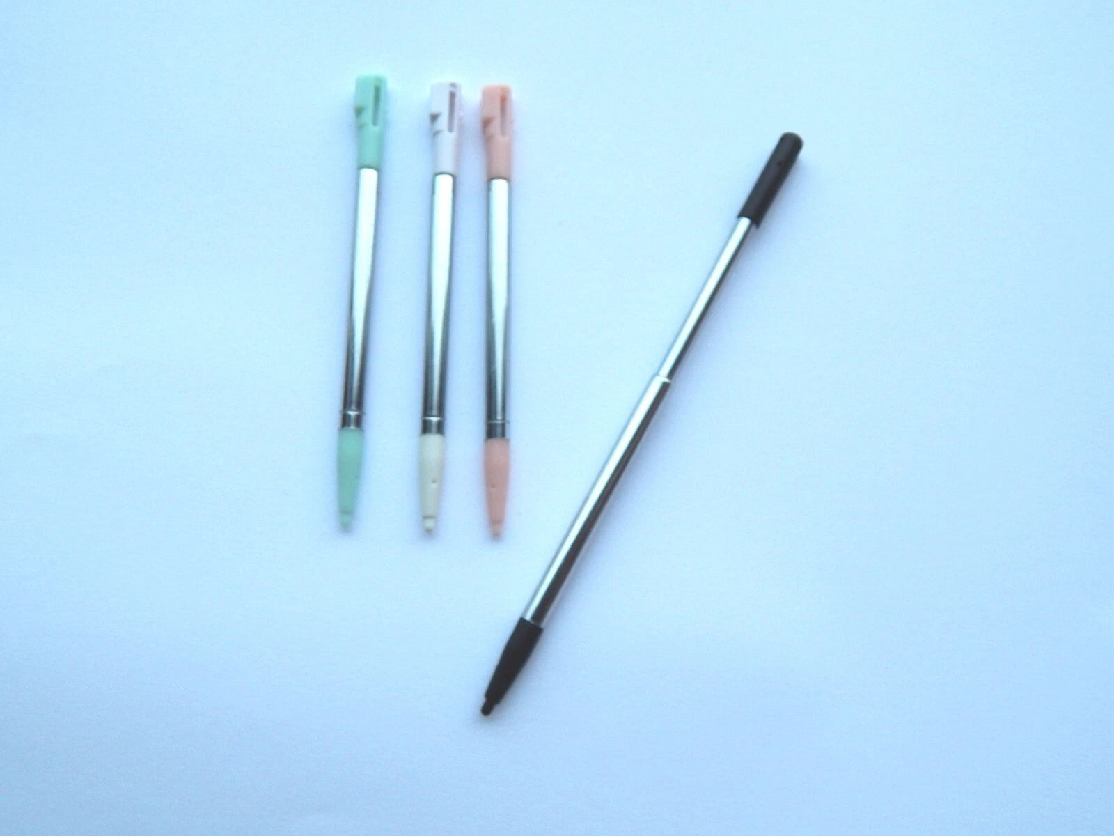 Nintendo DSi Stylus – metalinis touch pen, ištraukiamas, patogesnis ilgesnis dizainas retractable