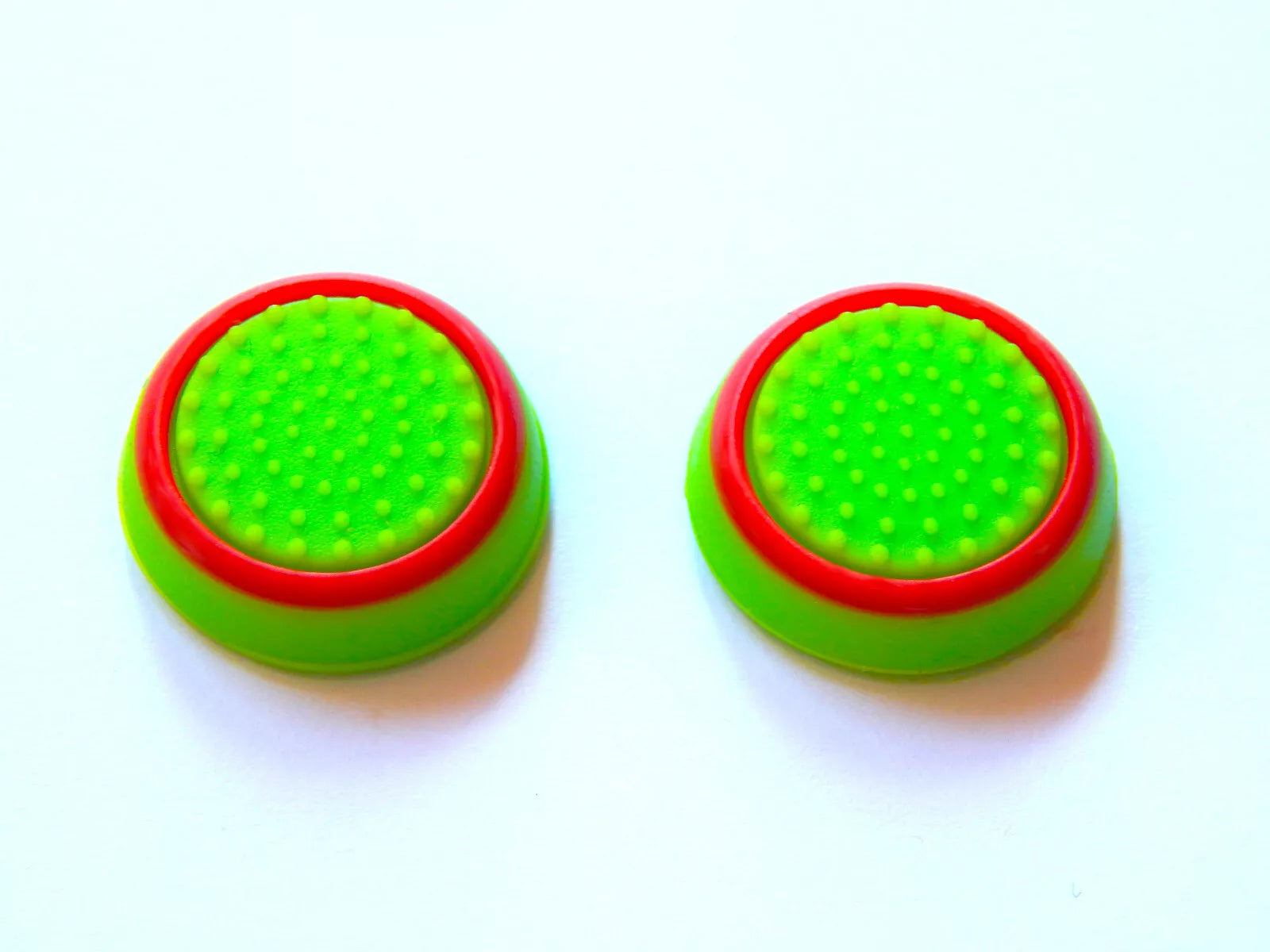 PS5 / PS4 / PS3 / Xbox Series X/S / One / 360 valdiklio analoginių svirčių silikoninės kepurėlės – 1 pora