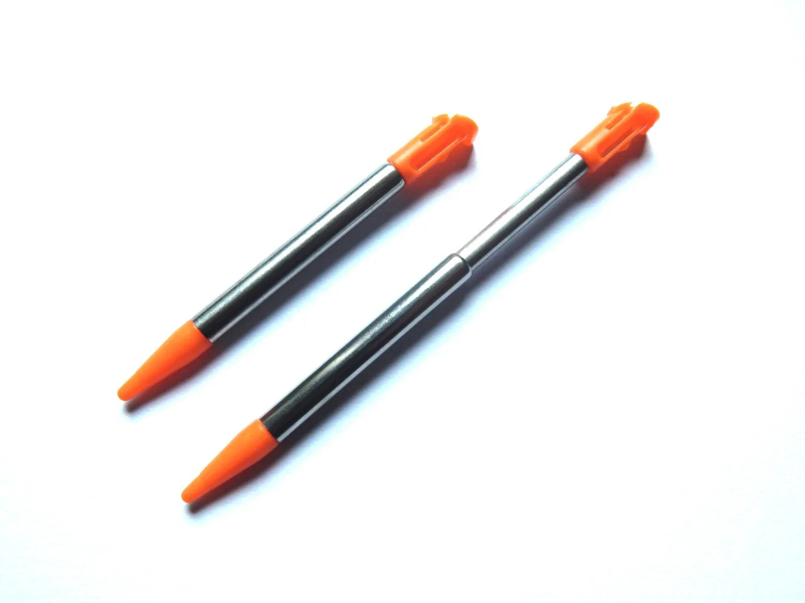 Nintendo NEW 2DS XL / 2DS LL metalinis ištraukiamas stylus rašiklis (touch pen) – 1 vnt.