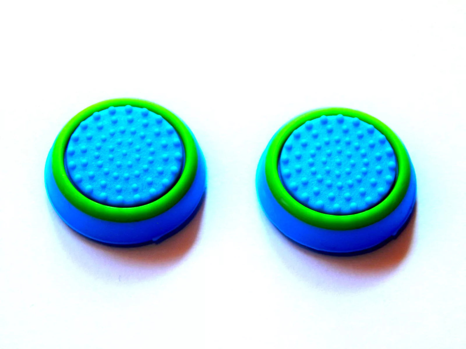 PS5 / PS4 / PS3 / Xbox Series X/S / One / 360 valdiklio analoginių svirčių silikoninės kepurėlės – 1 pora