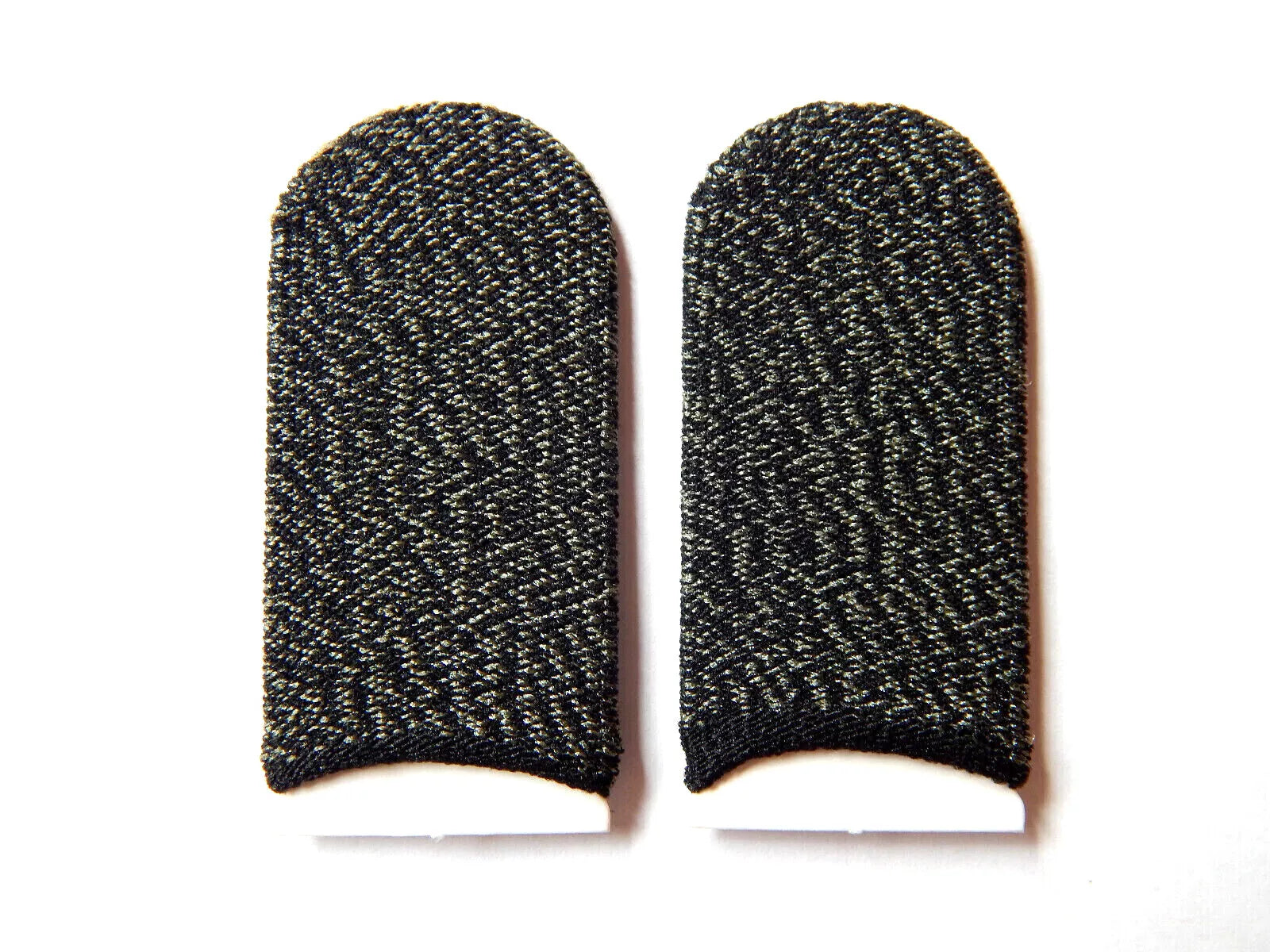 2 vnt. žaidimų pirštų movos – jautrūs lietimui, prakaitui atsparūs, universalaus dydžio