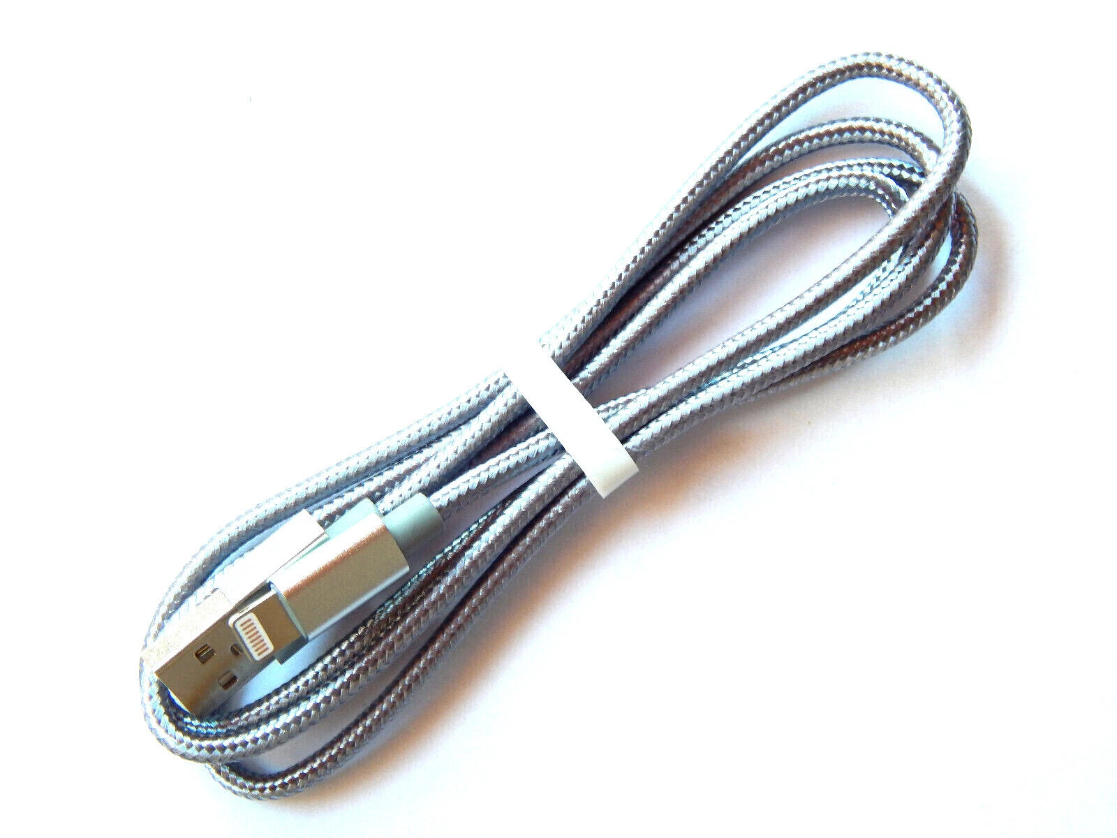 USB įkrovimo kabelis 1 m – suderinamas su Apple Lightning įrenginiais (2.4A)