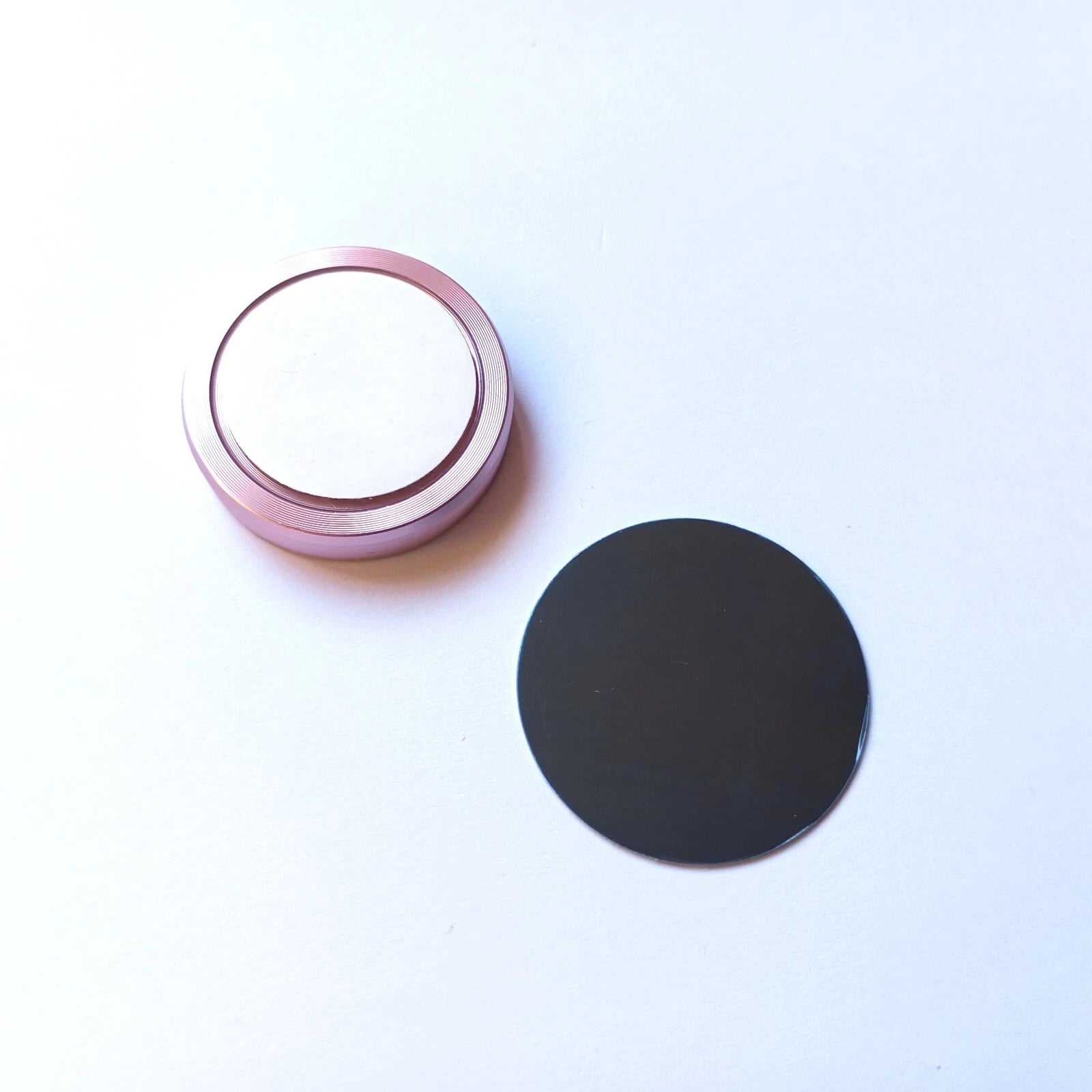 Magnetinis automobilio telefono laikiklis – universalus laikiklis prietaisų skydeliui