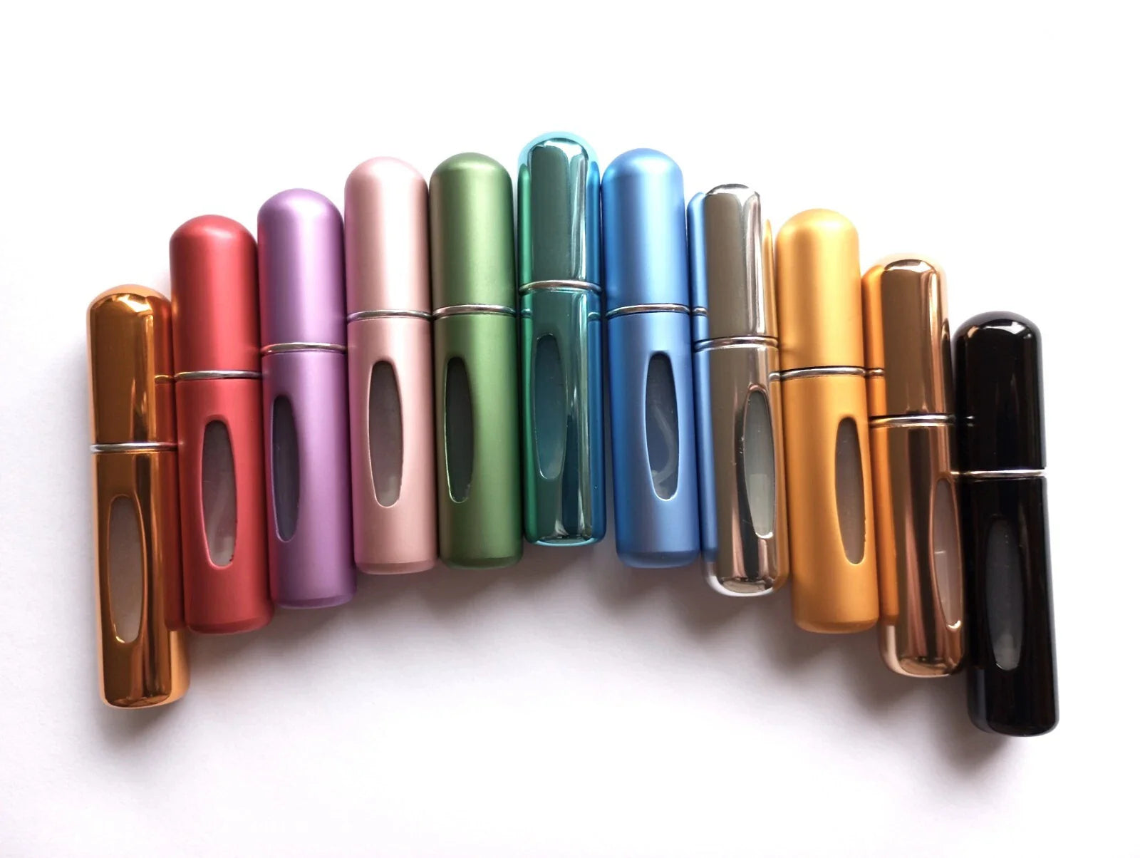 5 ml daugkartinė kvepalų purškimo talpa – kelioninis aliuminio buteliukas (pasirinkite spalvą)