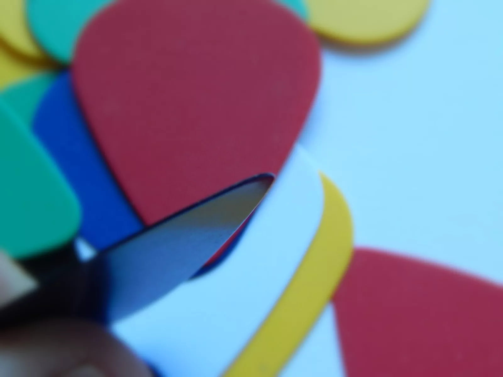 Brauktukai Gitaros mediatorių rinkinys – 10 vnt., įvairios spalvos, 0.46 mm