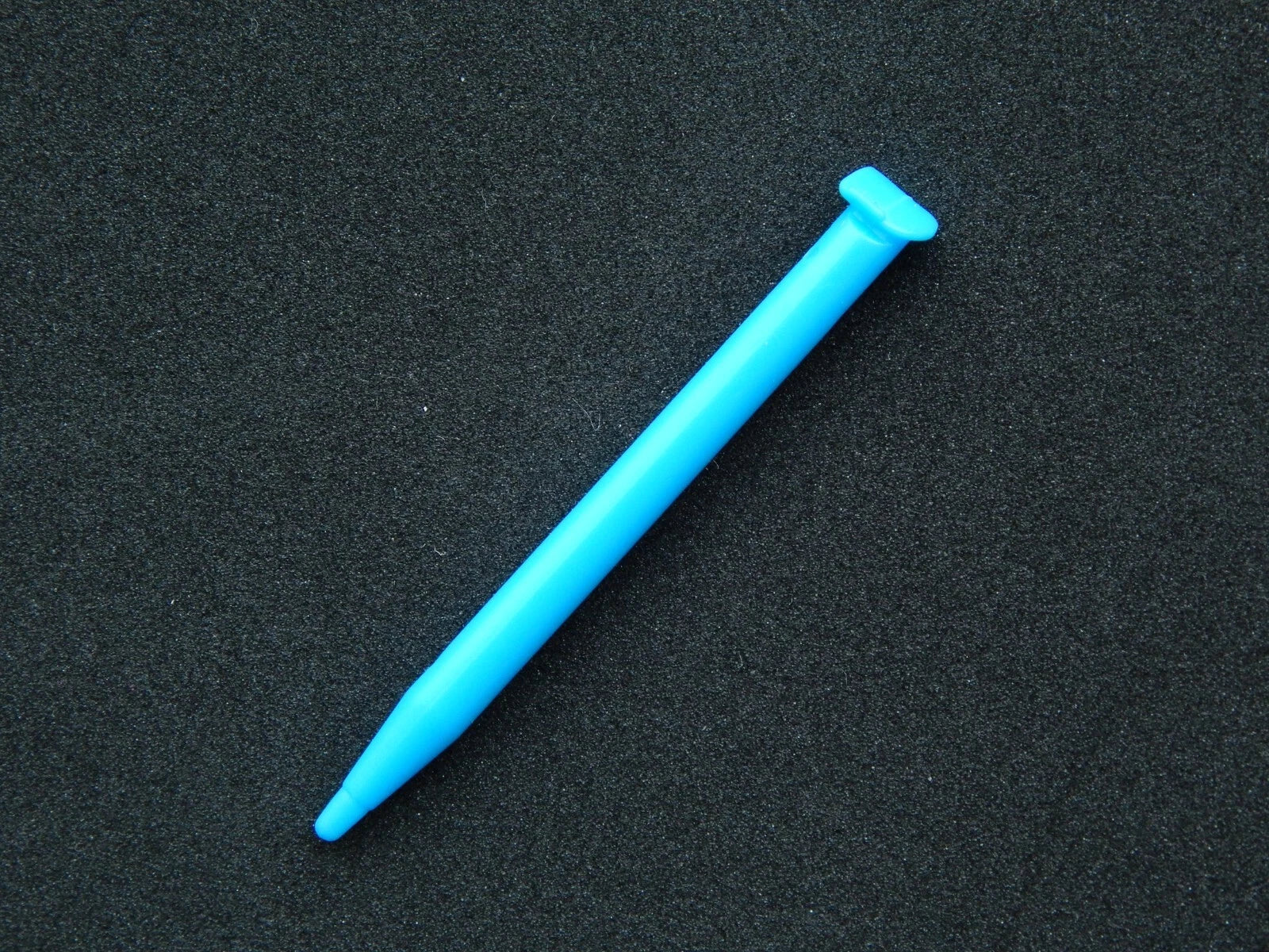 Nintendo NEW 2DS XL / 2DS LL lietimui jautrus stylus rašiklis (touch pen) – plastikinis pakaitinis, 1 vnt.