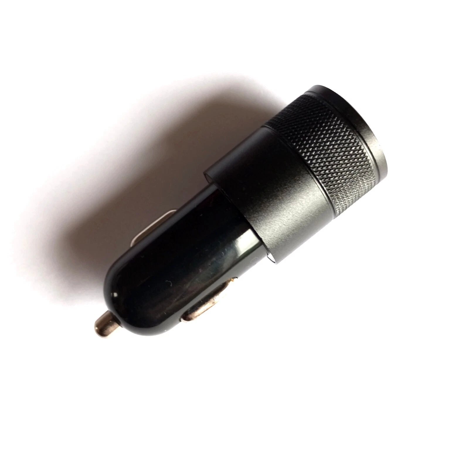 Automobilinis USB įkroviklis – USB-A + USB-C (iki 3.1A, 15W)