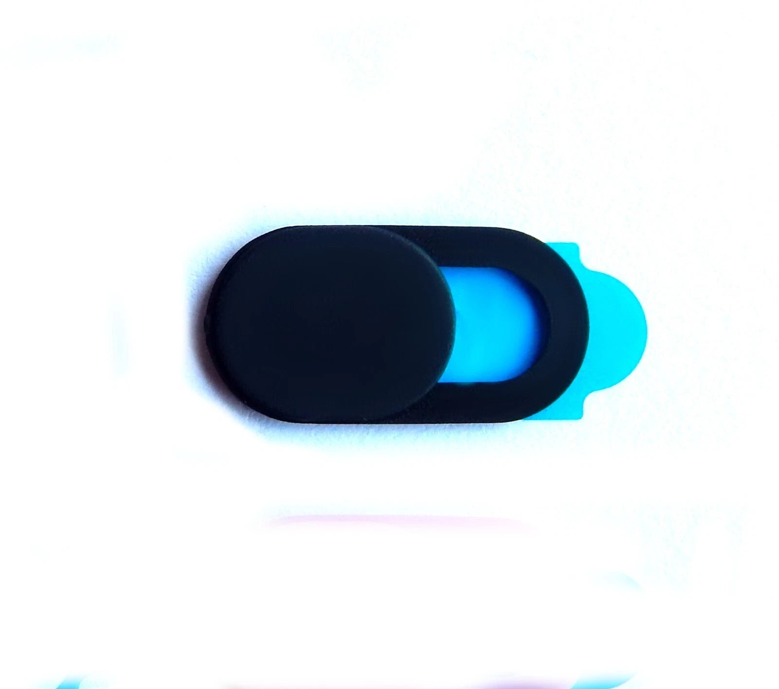 Kameros dangtelis (Webcam Cover) – nešiojamajam kompiuteriui, telefonui ir planšetei
