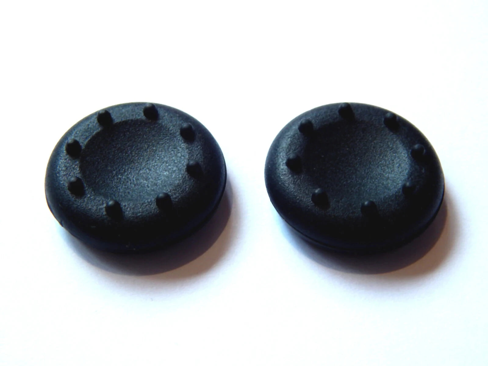 Platūs silikoniniai analoginių svirtelių dangteliai Thumbstick valdikliams PS5 PS4 PS3 Xbox 360 S/X one juodas