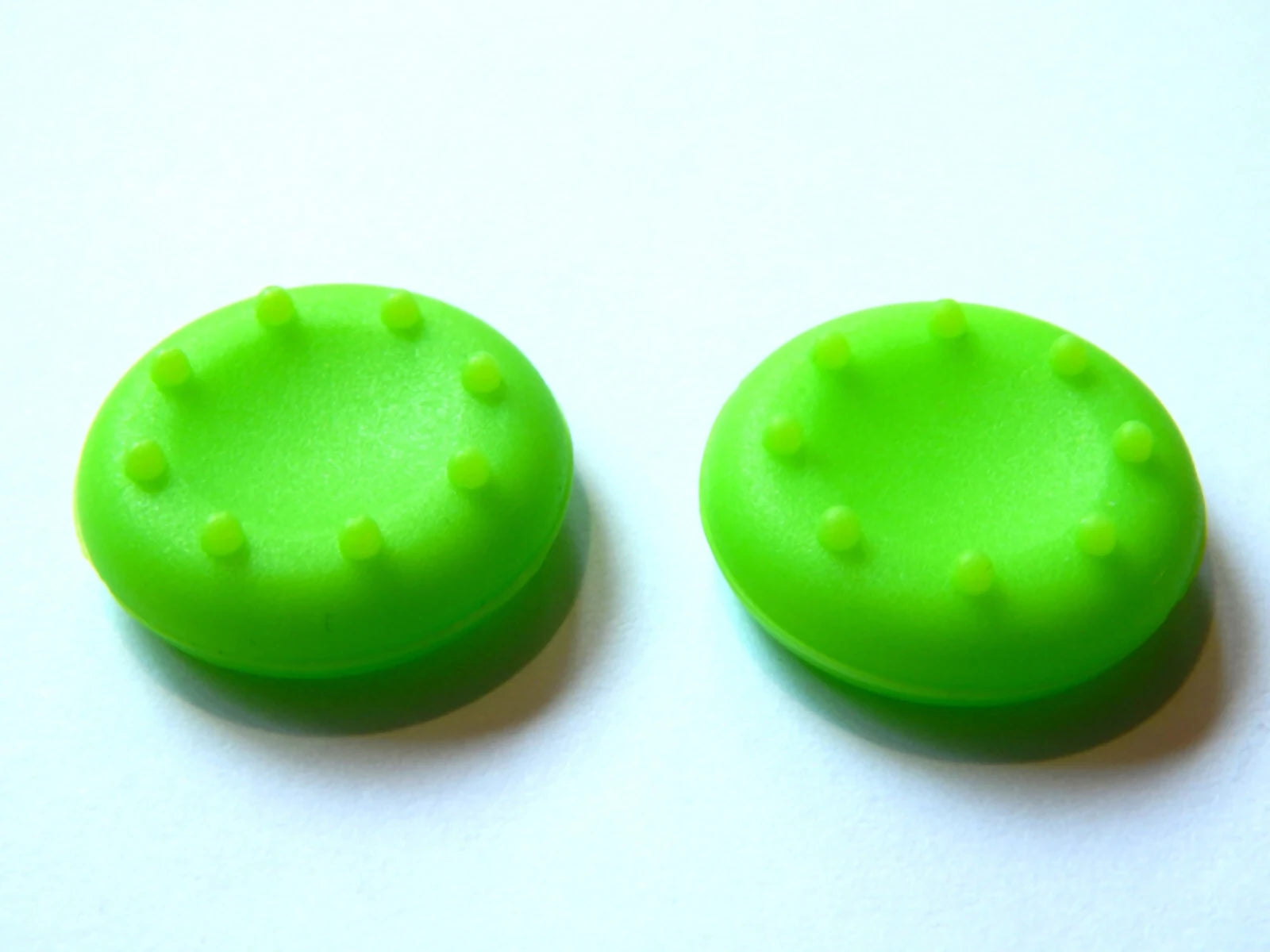 Platūs silikoniniai analoginių svirtelių dangteliai Thumbstick valdikliams PS5 PS4 PS3 Xbox 360 S/X one žalias